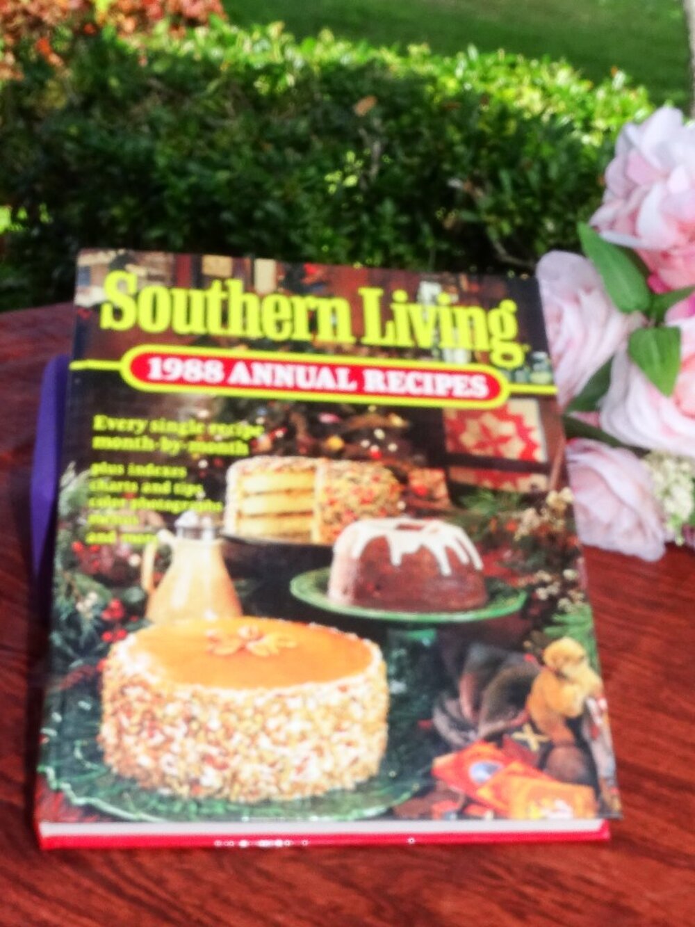 Vintage Southern Living 1988 Annual Recipes .